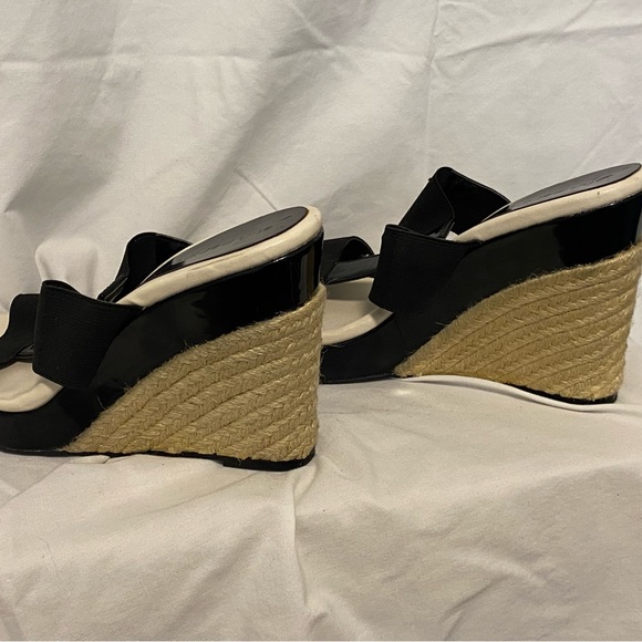 ANN MARINO Wedge Sandals Like New!! Worn once. - Picture 4 of 8